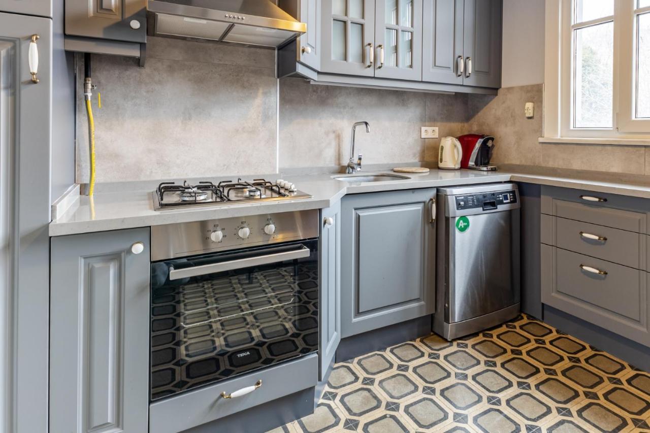 Flat With Balcony And Bosphorus View In Beyoglu Διαμέρισμα Κωνσταντινούπολη Εξωτερικό φωτογραφία