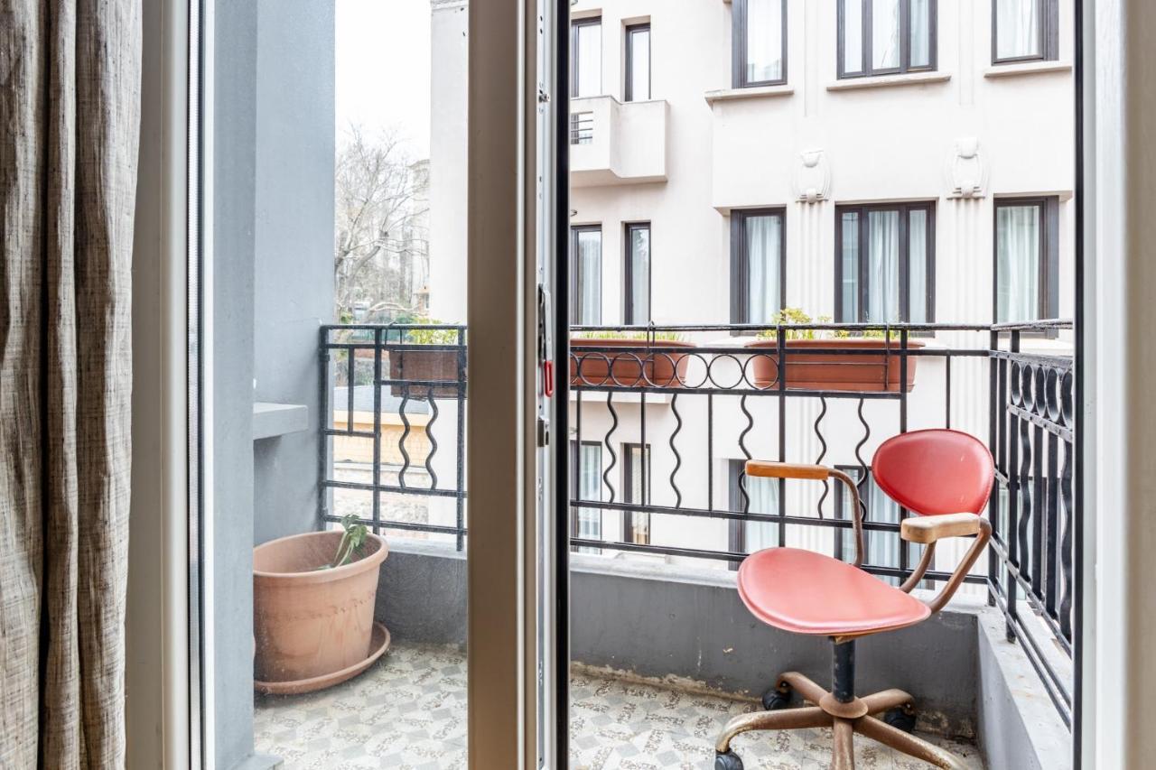 Flat With Balcony And Bosphorus View In Beyoglu Διαμέρισμα Κωνσταντινούπολη Εξωτερικό φωτογραφία