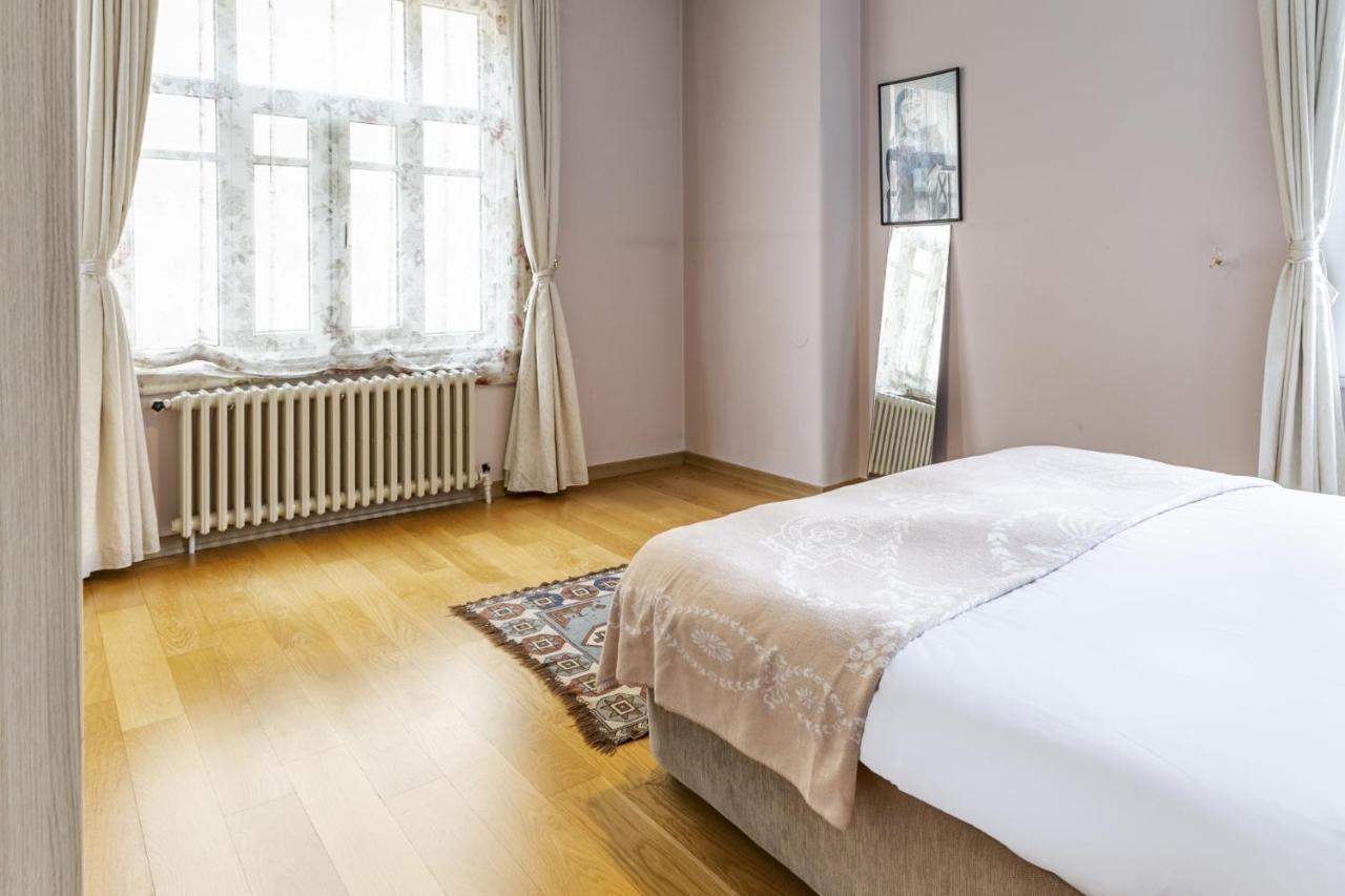 Flat With Balcony And Bosphorus View In Beyoglu Διαμέρισμα Κωνσταντινούπολη Εξωτερικό φωτογραφία